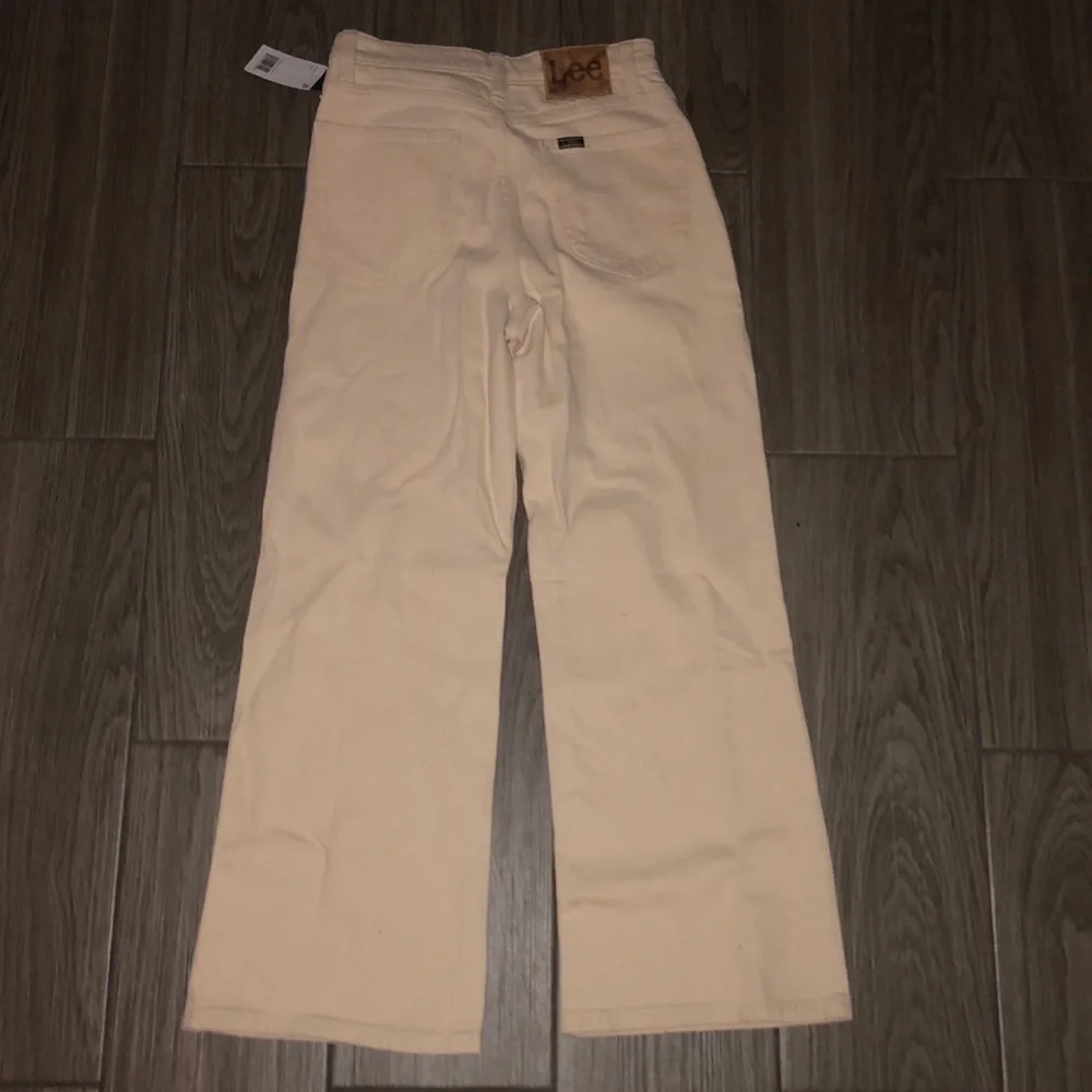 Lee women’s cropped wide leg jean - Picture 7 of 9